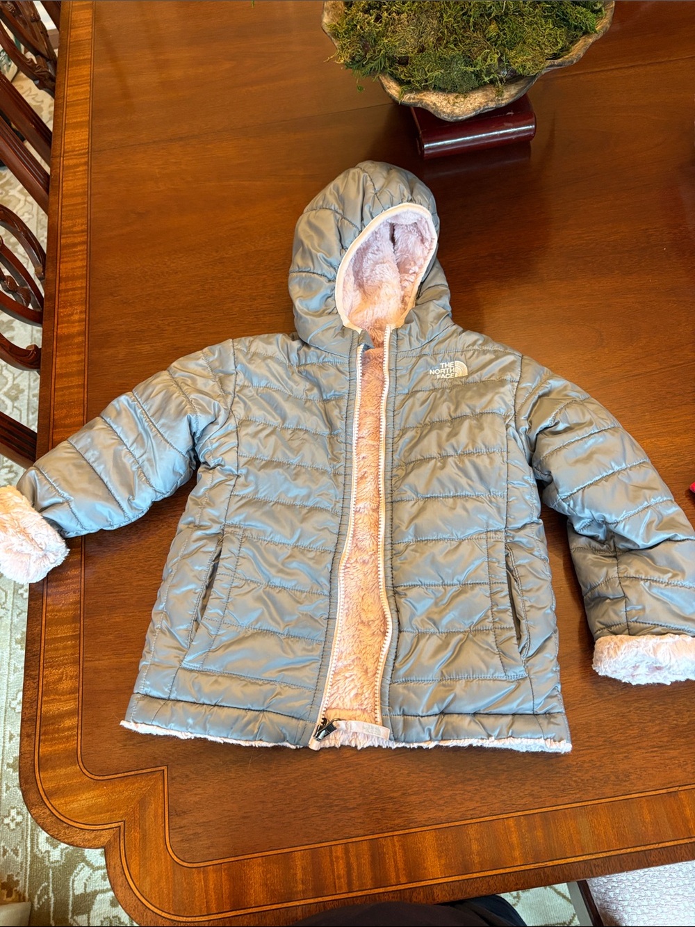 The North Face Light Gray Kids Puffer Jacket with Pink Sherpa Trim size 5
